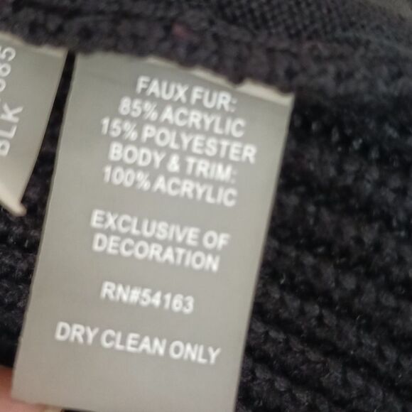 Calvin Klin boho chic black faux fur and knit vest sz medium - Picture 12 of 12